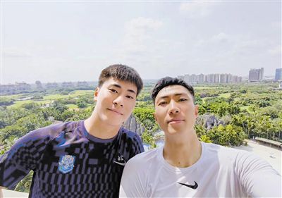 荷兰猛男gay巨大